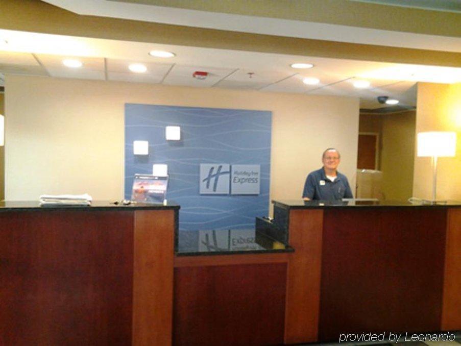 Holiday Inn Express Edgewood-Aberdeen-Bel Air Интерьер фото